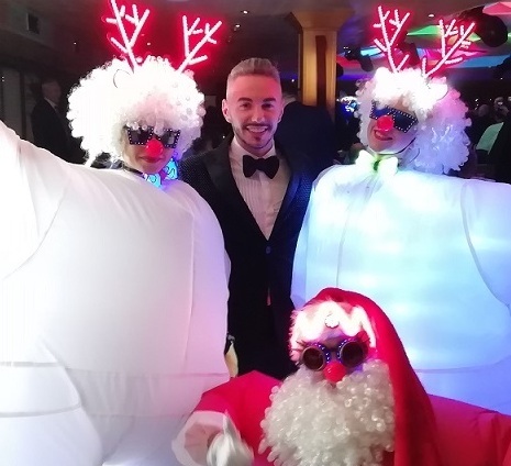 Шоу QUINTESSENCE и Тимур Родригес Тимур Родригес: "Весело и задорно!"