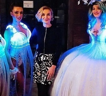 Полина Гагарина: "Очень красиво!" Световое Шоу QUINTESSENCE и Полина Гагарина